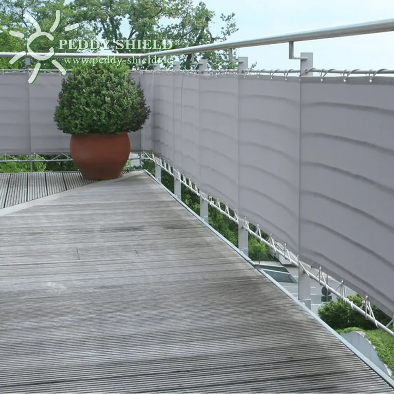 Balkonverkleidung aus Polyester oder HDPE – Sicht- & Windschutz (Peddy Shield)