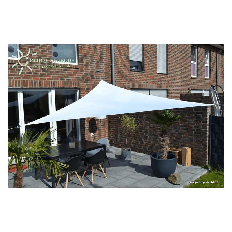Dreiecksonnensegel konkav mit Regenschutz – (Peddy Shield)