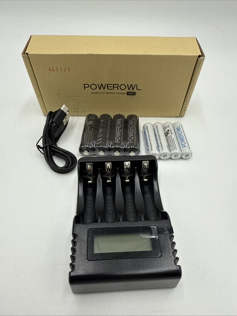 4 AA + 4 AAA Akkuladegerät | 2800mAh / 1000mAh | Schnellladung Powerowl