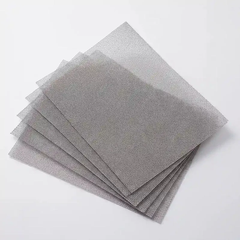 Mäusegitter Edelstahl – feinmaschiges Drahtgitter 20 × 15 cm, zuschneidbar