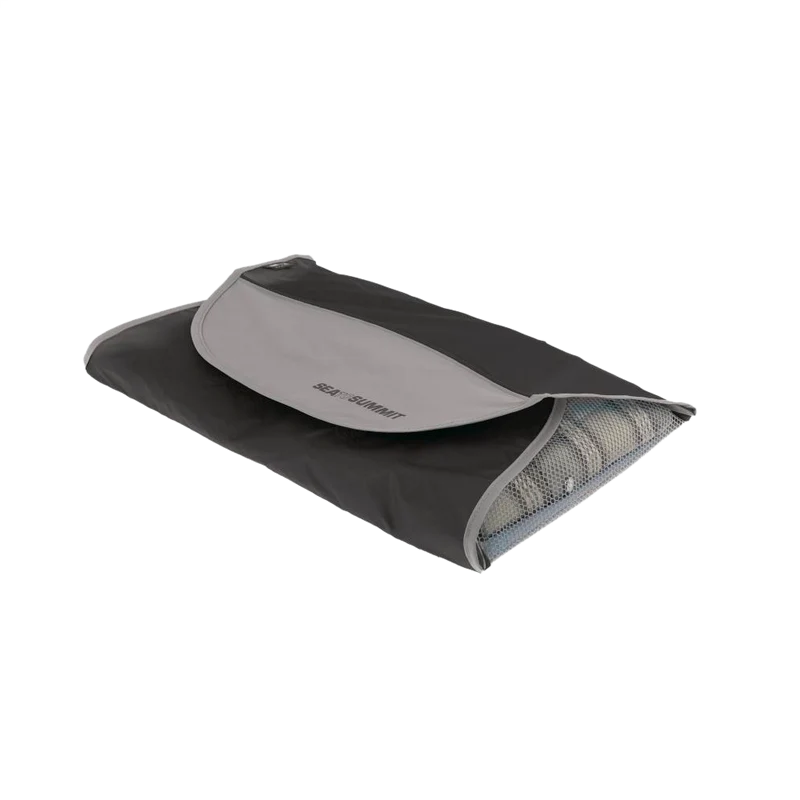 Travelling Light Shirt Folder